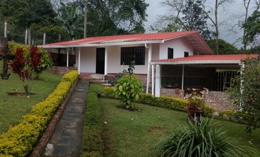 Vende Casa Campestre SASAIMA- PARCELACIÓN LA estancia