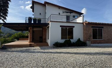 Vendo Hermosa casa independiente Llanogrande