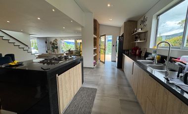 Vendo Hermosa casa independiente Llanogrande