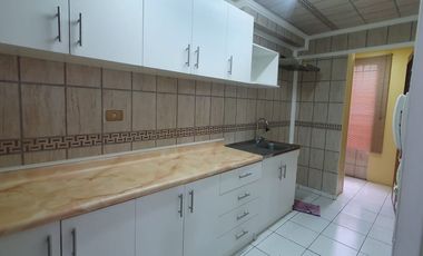 Se vende departamento en las Golondrinas, las Rosas Maipú