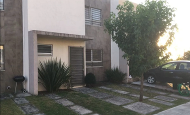 SE REMATA CASA EN FRACC PEDREGAL EL BOSQUE A 20 MIN DEL ITESO