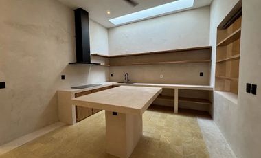 CASA COLONIAL REMODELADA EN CAMPECHE