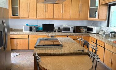 Hermosa casa en venta, Cuernavaca. Fraccionamiento Burgos.