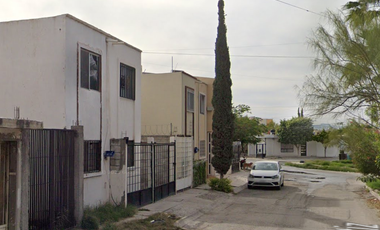 CASA EN VENTA EN TORREON, COL. LA AMISTAD