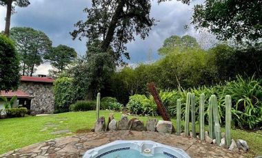 CASA EN AVANDARO