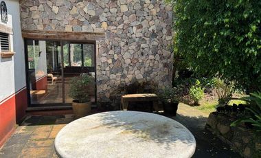 CASA EN AVANDARO