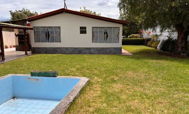 EN VENTA QUINTA EN GUAYLLABAMBA. EXCELENTE UBICACION