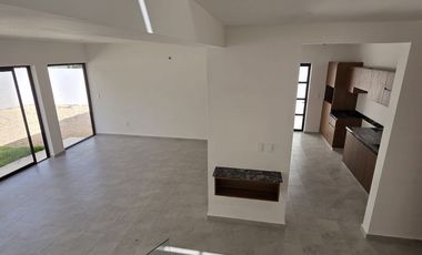 CASA RESIDENCIAL EN BOSQUES DE CONKAL