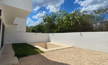 CASA RESIDENCIAL EN BOSQUES DE CONKAL