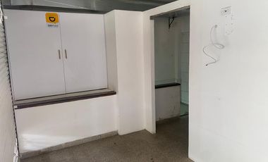 Local  en arriendo,  El Chuscal, Envigado, Antioquia