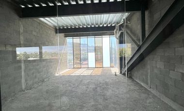 Venta oficina en Depoint Jurica