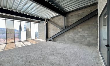 Venta oficina en Depoint Jurica