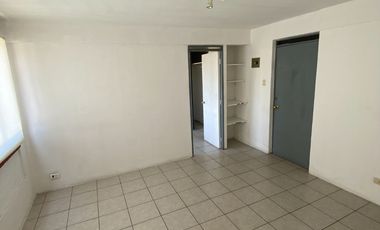 Solido departamento barrio Yungay.