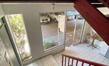 Solido departamento barrio Yungay.