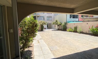 Solido departamento barrio Yungay.