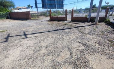 AMPLIA BODEGA EN RENTA CON OFICINAS INCLUIDAS
