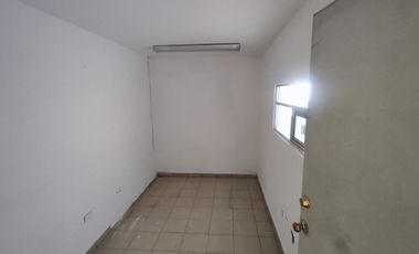 AMPLIA BODEGA EN RENTA CON OFICINAS INCLUIDAS