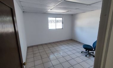 AMPLIA BODEGA EN RENTA CON OFICINAS INCLUIDAS