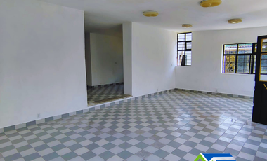 SE VENDE CASA EN ZONA COCOYOC, A 10 MIN. DE SIX FLAGS Y ZONA COMERCIALES