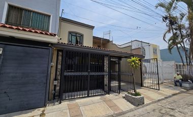 Bonita Casa en Jardines de la Paz