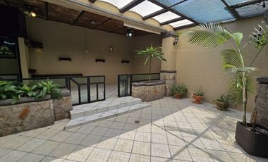 Bonita Casa en Jardines de la Paz