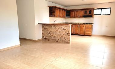 SE ARRIENDA APARTAMENTO EN EL CARMEN DE VIBORAL