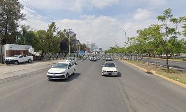 Terreno comercial y de servicios en renta frente a Antea, Av. 5 de Febrero, Queretaro
