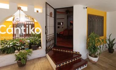 Residencia en Jardines Vista Hermosa, Colima.