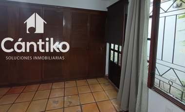 Residencia en Jardines Vista Hermosa, Colima.