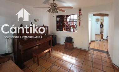Residencia en Jardines Vista Hermosa, Colima.