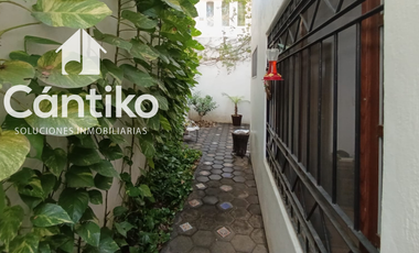 Residencia en Jardines Vista Hermosa, Colima.