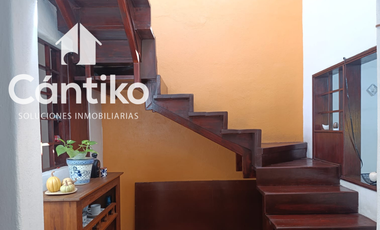 Residencia en Jardines Vista Hermosa, Colima.