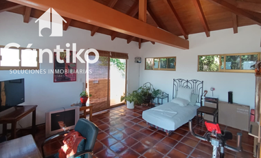 Residencia en Jardines Vista Hermosa, Colima.