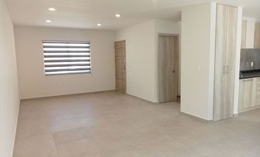 Casa en Renta de 3 Habitaciones y Cocina Equipada, en Residencial Santa Mónica, Mineral de la Reforma.