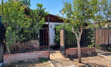 Oportunidad de Casa en Psje. Los Enebros, La Foresta II, Los Robles, comuna de Puente Alto.