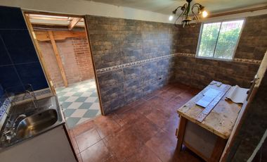 Oportunidad de Casa en Psje. Los Enebros, La Foresta II, Los Robles, comuna de Puente Alto.