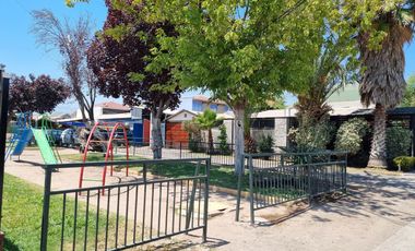 Oportunidad de Casa en Psje. Los Enebros, La Foresta II, Los Robles, comuna de Puente Alto.