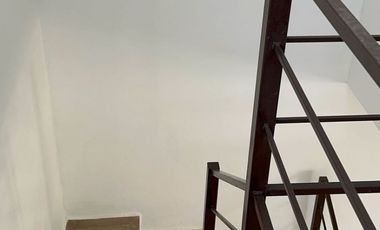 Casa de Dos Pisos y Dos Recámaras en Idilia