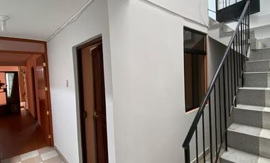 EN VENTA CASA DE 3 PISOS BARRANCA, EXCELENTE UBICACIÓN, CERCA A LA PLAYA- PRECIO DE REALIZACIÓN.