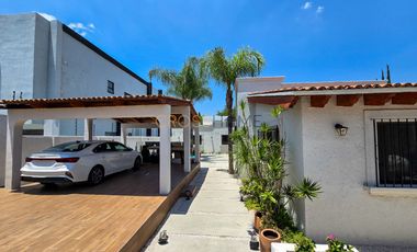 CASA EN VENTA, VILLAS DEL MESÓN JURIQUILLA