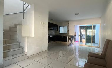 Casa en VENTA Balcones de Santa Maria 3 Recamaras a una cuadra del Tren Ligero Santuario de los Mártires