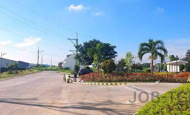 Lot for sale in Cavite Evo city