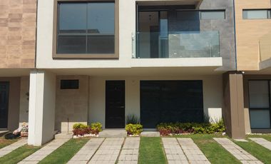 CASA EN VENTA UBICADA EN SAN LORENZO CHIMALPA, CHALCO. ¡ENTREGA INMEDIATA, LISTA PARA HABITAR!