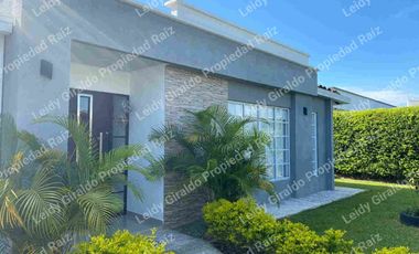 Renta Casa Campestre Amoblada sector Cerritos Pereira