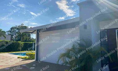 Renta Casa Campestre Amoblada sector Cerritos Pereira