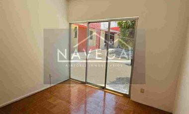 Casa amplia en renta