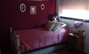 VENTA VILLA SARMIENTO CHALET 5 AMBIENTES CON PATIO COCHERA