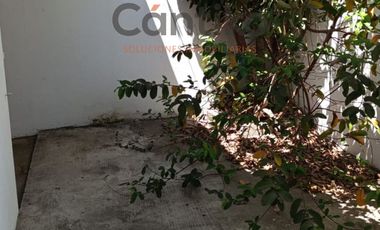 Casa en excelente colonia, Jardines de Bugambilias, Villa d Álvarez, Colima.