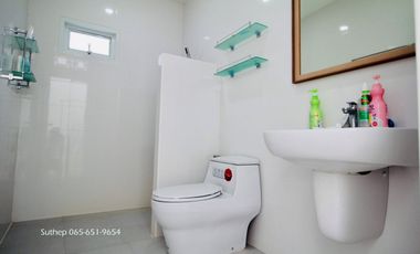 Newly renovated single-storey detached house on 100 sq.wah of land in Theprat Village, near Asia Industrial Estate and Lotus’s Ban Chang, Rayong.