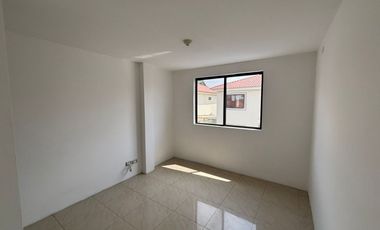 EN VENTA CASA EN CIUDAD CELESTE ETAPA LA MARINA SAMBORONDÓN
